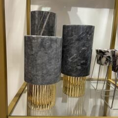 Ayaklı Mermer Vazo Orta Boy